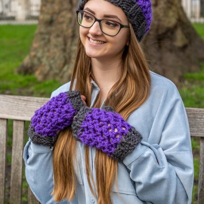 Mesh Stitch Hat and Mitts