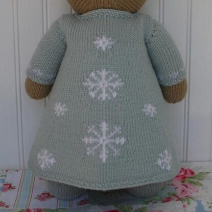 Snowflake Gown (Knit a Teddy)