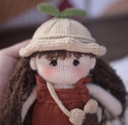 Doll knitting pattern - Dreamy doll Amelia