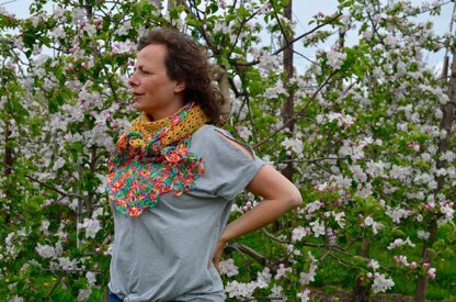 Baskets full of flowers shawl