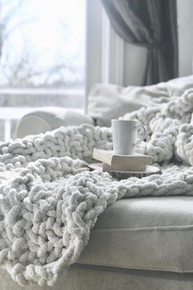 The Moderno Throw