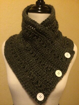 Linked Treble Texture Cowl