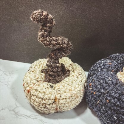 Witchy Pumpkin Amigurumi