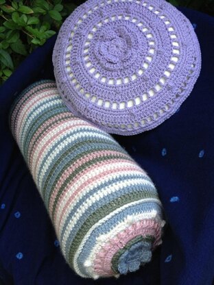 'Lean On Me' Crochet Round Cushion/Bolster