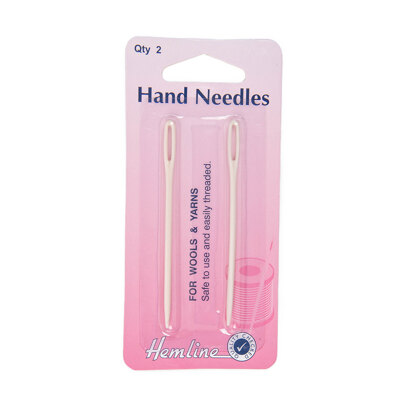 Hemline Plastic Yarn Sewing Needles (Set of 2)