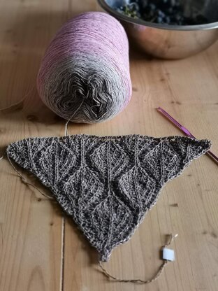 Leaf it on Shawl