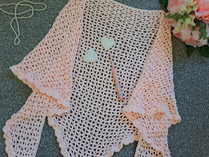 Crochet Romantic Mesh Shawl Pattern