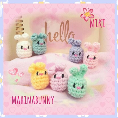 Cute Tiny Bunny & Cakes amigurumi