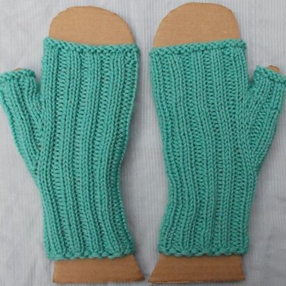Super Simple Ribbed Mitts - knitting pattern
