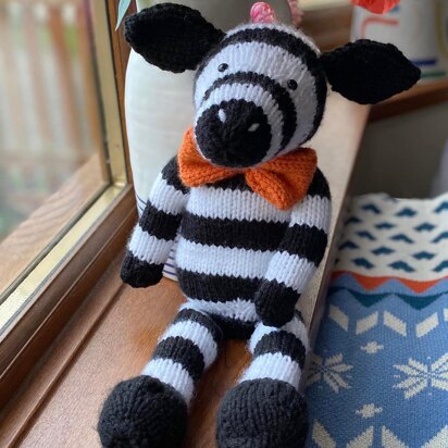 Little Zebra With A Big Bow Tie - knitting pattern
