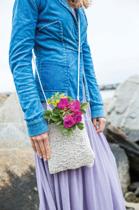 Cliff Rose Bag in Berroco Indigo - PDF353-4