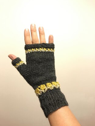 Tulip Fingerless Mittens