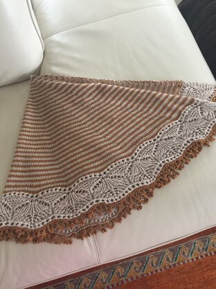 Autumn cladonia shawl