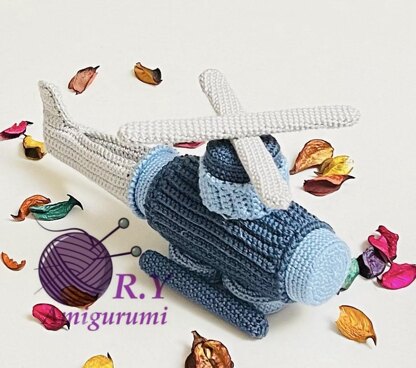 Amigurumi recycle airplanes