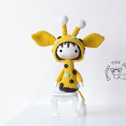 Giraffe Doll. Tanoshi series toy.