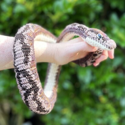 Betty the Ball Python Amigurumi