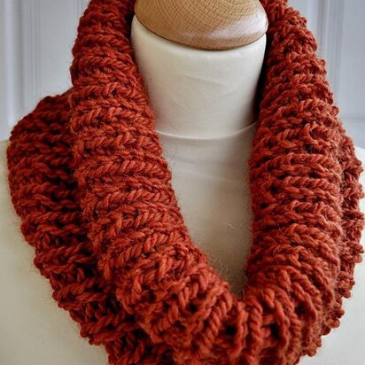 Knitted Orange Ribbed Cowl One Skein Pattern