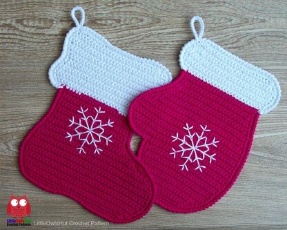 110 Stocking and Mitten decor or potholder