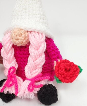 Valentine's Gnomette Amigurumi