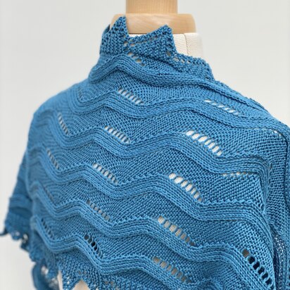 Ocean Waves Wrap - knitting pattern
