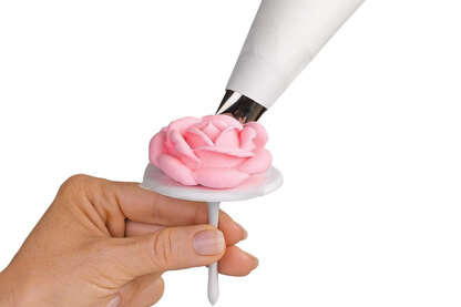 Wilton Decorating Flower Nail Set