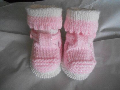 T Bar Shoes and matching Socks Newborn, 0-3mths and 0-6mthsT