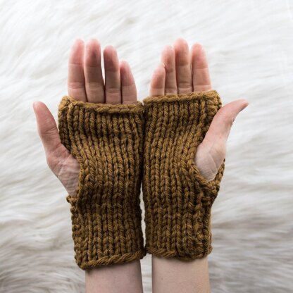 Fingerless Gloves : Beginner