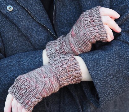 Mellor Avenue Fingerless Mitts