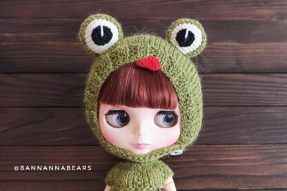 Froggie beanie for doll