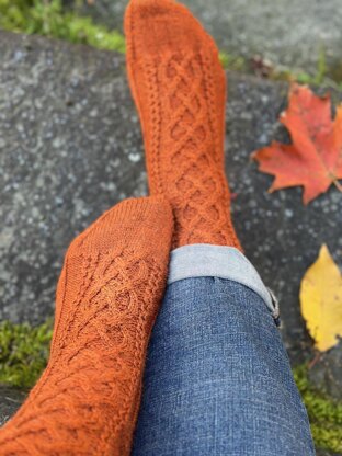Seed Fall Moon Socks