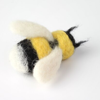 Hawthorn Handmade Bee Needle Mini Felting Kit - Brooch