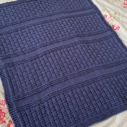 Steps and Stripes Blanket - knitting pattern