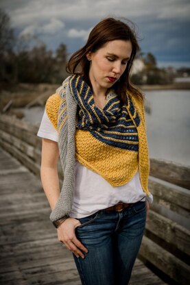 Bronwyn Shawl Crochet pattern by TL Yarn Crafts | LoveCrafts