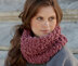 Neck Warmer in Katia Velvet Loop - 8020_158