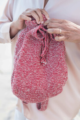 Deiva Bag in Berroco Vernazza - Downloadable PDF