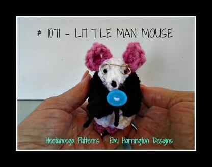 1071 - LITTLE MAN Crochet mouse