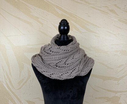 Infinity Scarf with Lacy Leaves