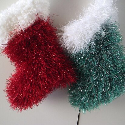 Chunky Tinsel Yarn Christmas Stocking Knitting Pattern