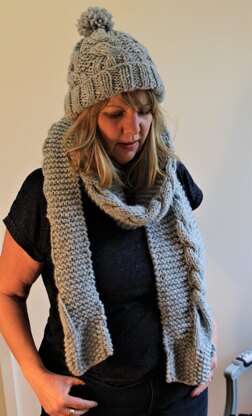 Storm Cable Scarf & Pom-Pom Hat Set