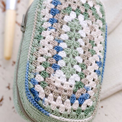 Make Up Bag in Aunt Lydia's Classic Crochet Thread Size 10 Solids, Size 10 Natural and Size 10 Shaded - LC2429 - Downloadable PDF