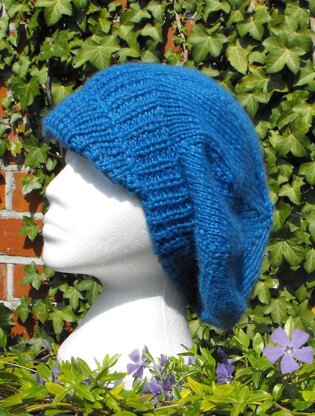 PEAK TAM SLOUCH HAT KNITTING PATTERN