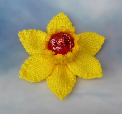 Springtime Daffodil - Creme Egg Cover