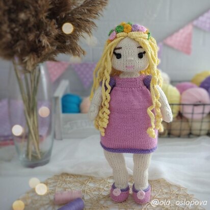 Doll Knitting Pattern - Knitted Doll LUNA - knitting pattern