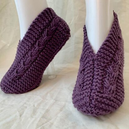 Easy to Knit Bow Slippers - knitting pattern