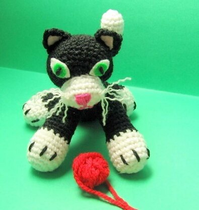 Sneakers the Cat | Crochet Pattern by Ashton11