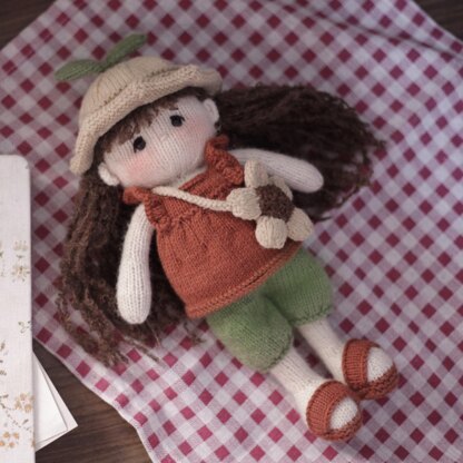 Doll knitting pattern - Dreamy doll Amelia