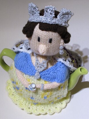 Her Majesty The Queen Tea Cosy Knitting Pattern