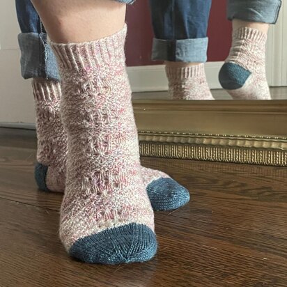 Emblem Socks - knitting pattern
