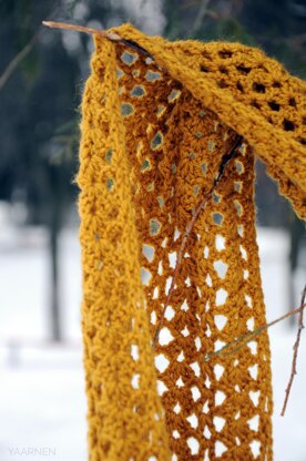 Victory crochet scarf with fringe
