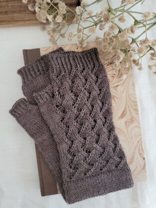 Truffle Fingerless Gloves